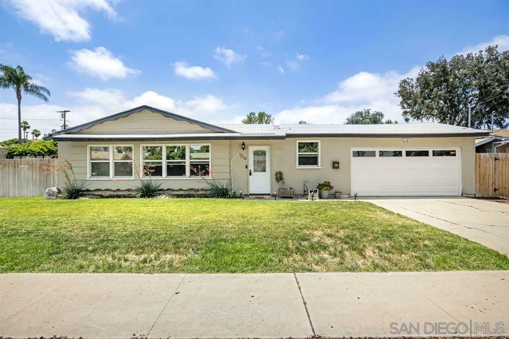 Property Photo:  1214 Elkelton Blvd  CA 91977 