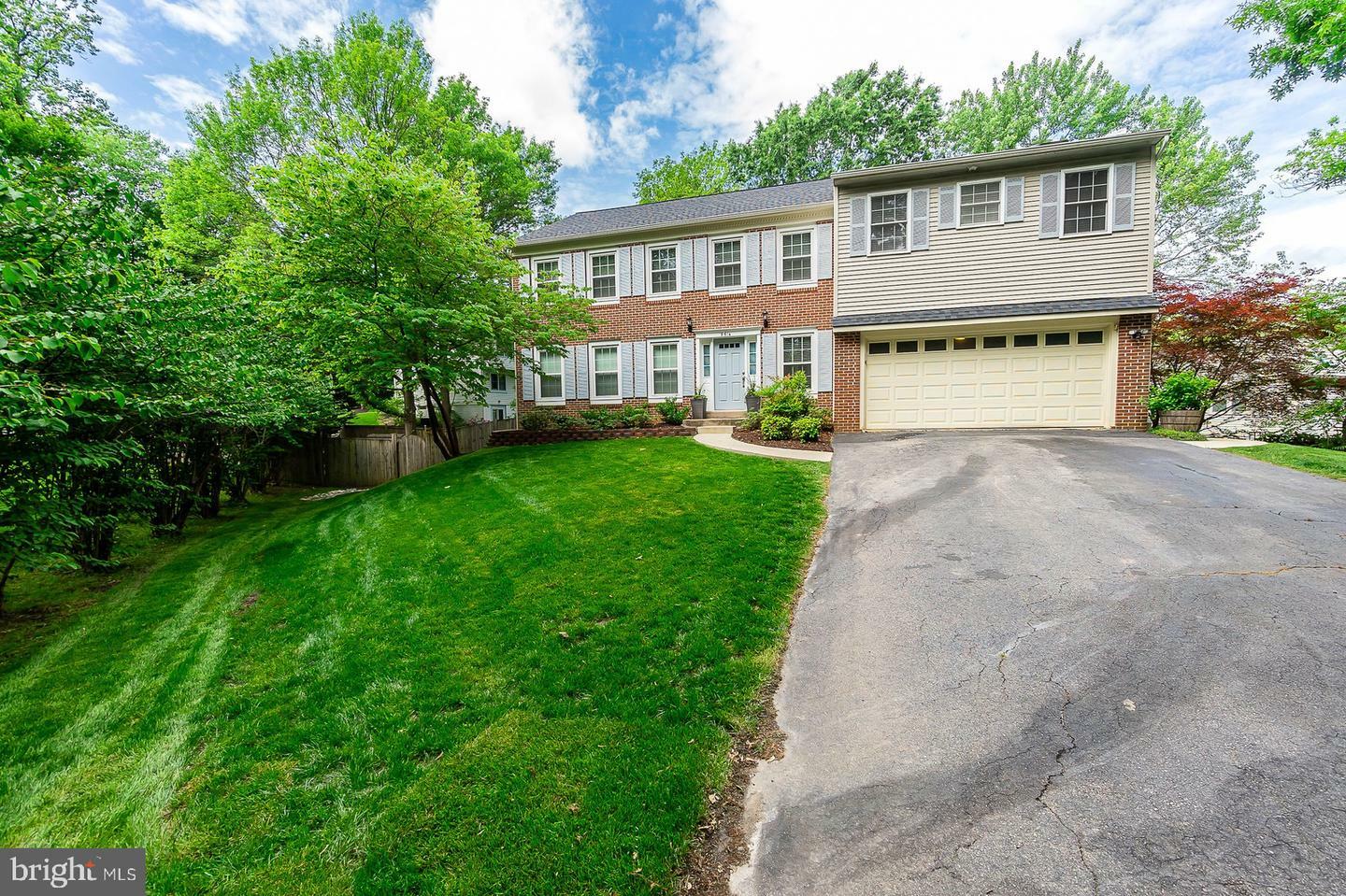 Property Photo:  9614 Burnt Oak Drive  VA 22039 