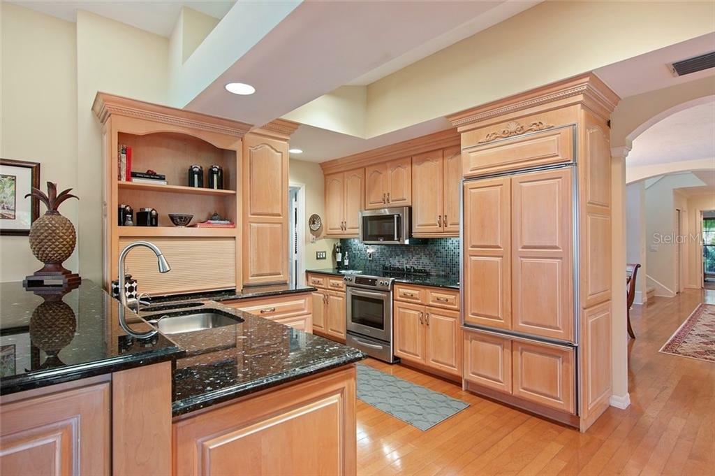 Property Photo:  3701 Prairie Dunes Drive  FL 34238 