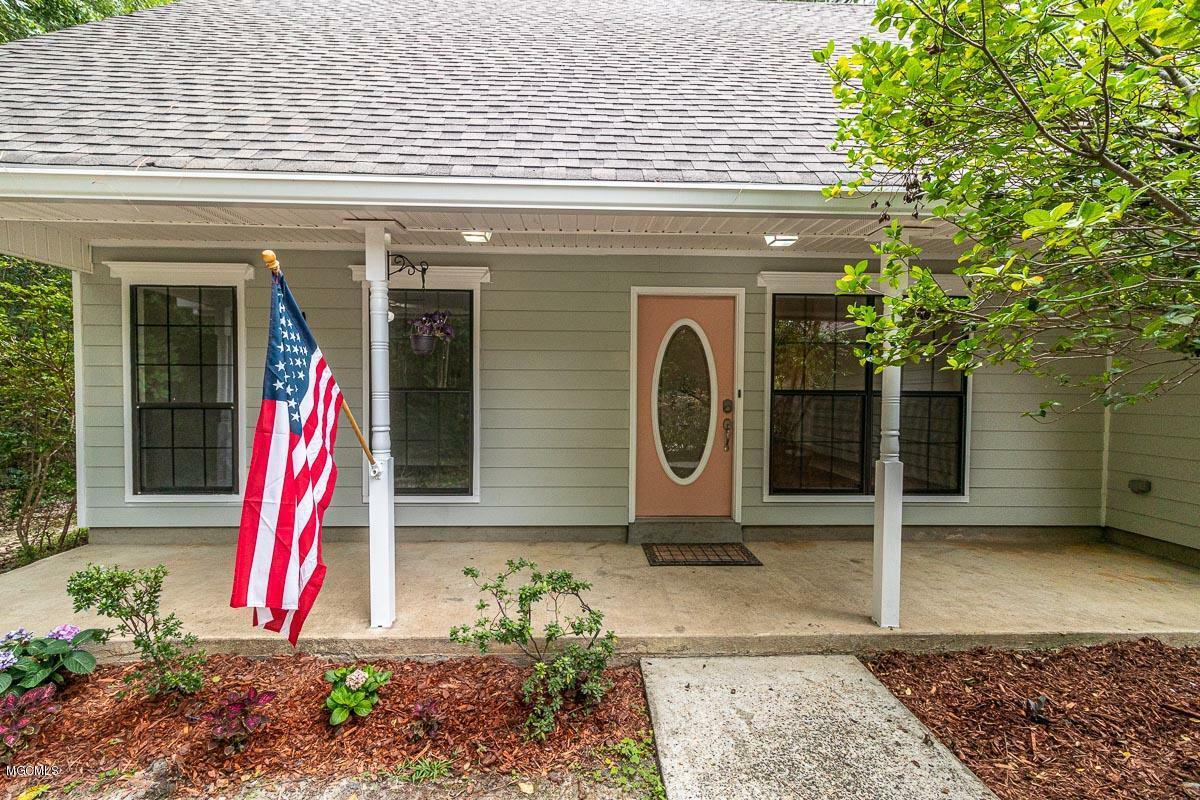 Property Photo: 896 Hana Court MS 39525