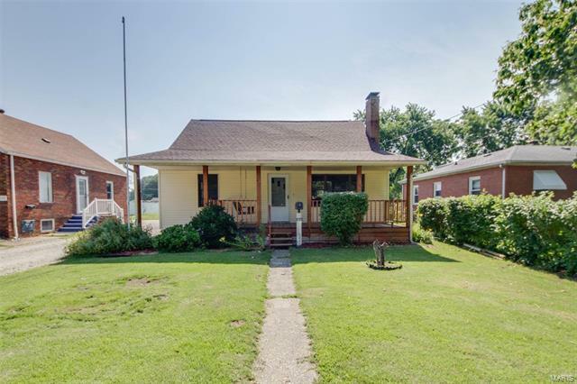 Property Photo: 523 North 6th 62095