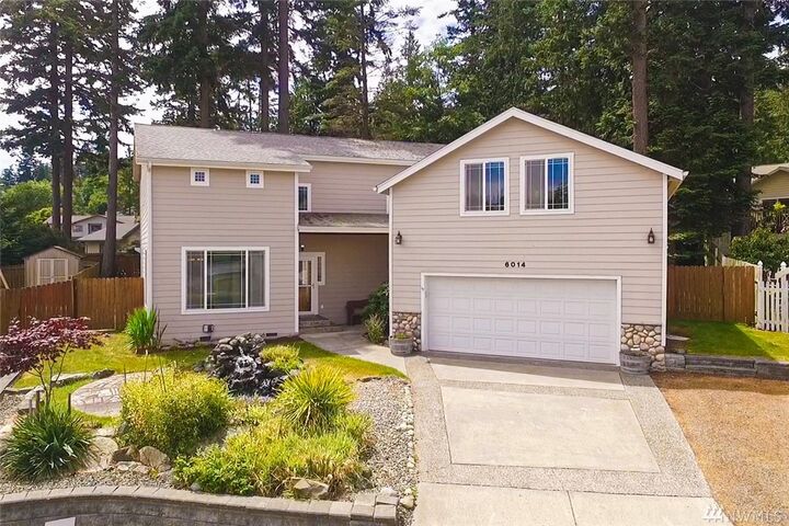 Property Photo: 6014 Sandra Ct WA 98221