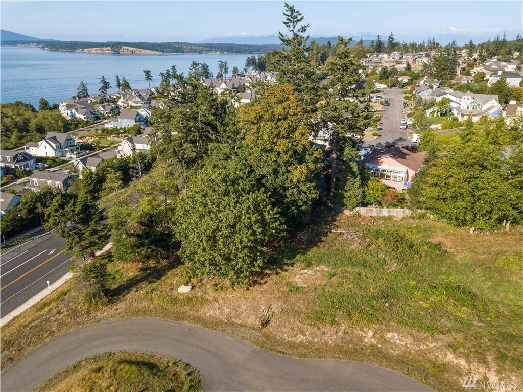 Property Photo:  1505 Harbor View Ct  WA 98221 