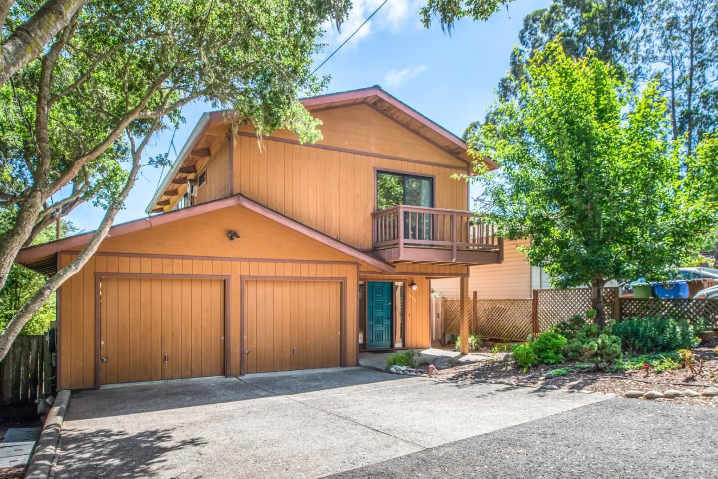 Property Photo:  620 Lobos Street  CA 93940 
