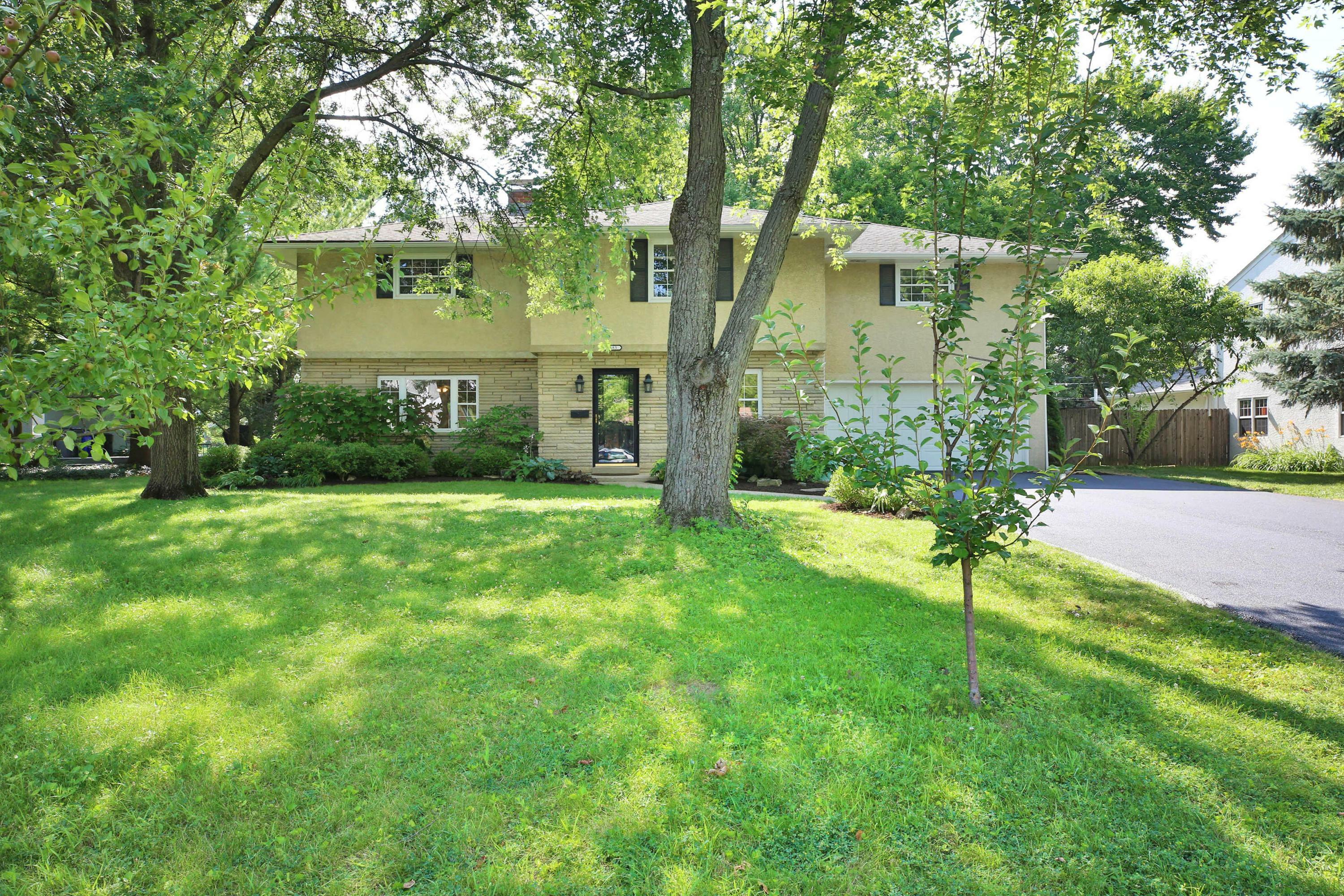 Property Photo: 2685 Westmont Boulevard OH 43221