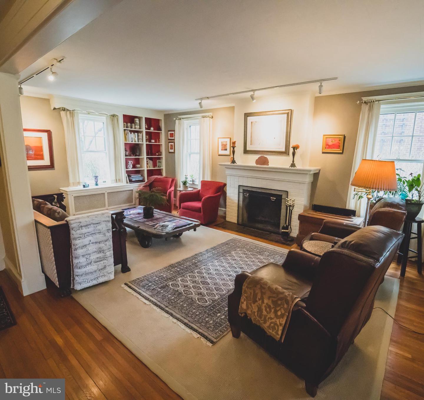Property Photo:  931 W Walnut Street  PA 17603 