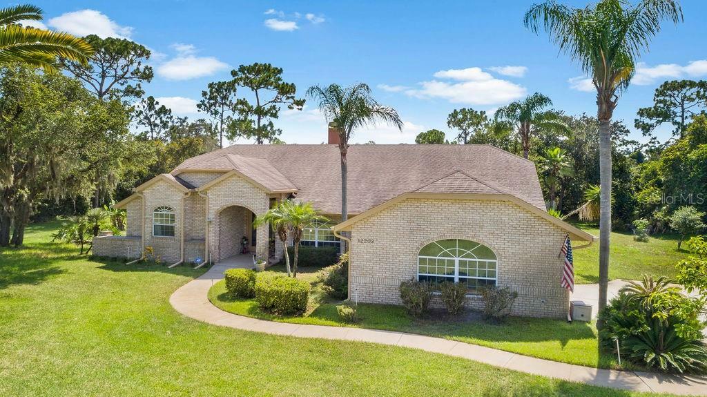 Property Photo:  12202 Rambling Oak Boulevard  FL 32832 