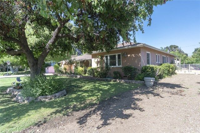 Property Photo:  3045 Ladera Road  CA 92405 