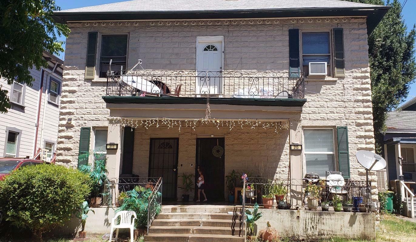 Property Photo: 311 315 East Flora Street CA 95202