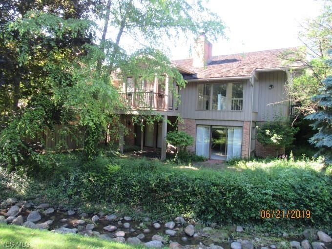 Property Photo: 483-14 Concord Downs Lane OH 44202