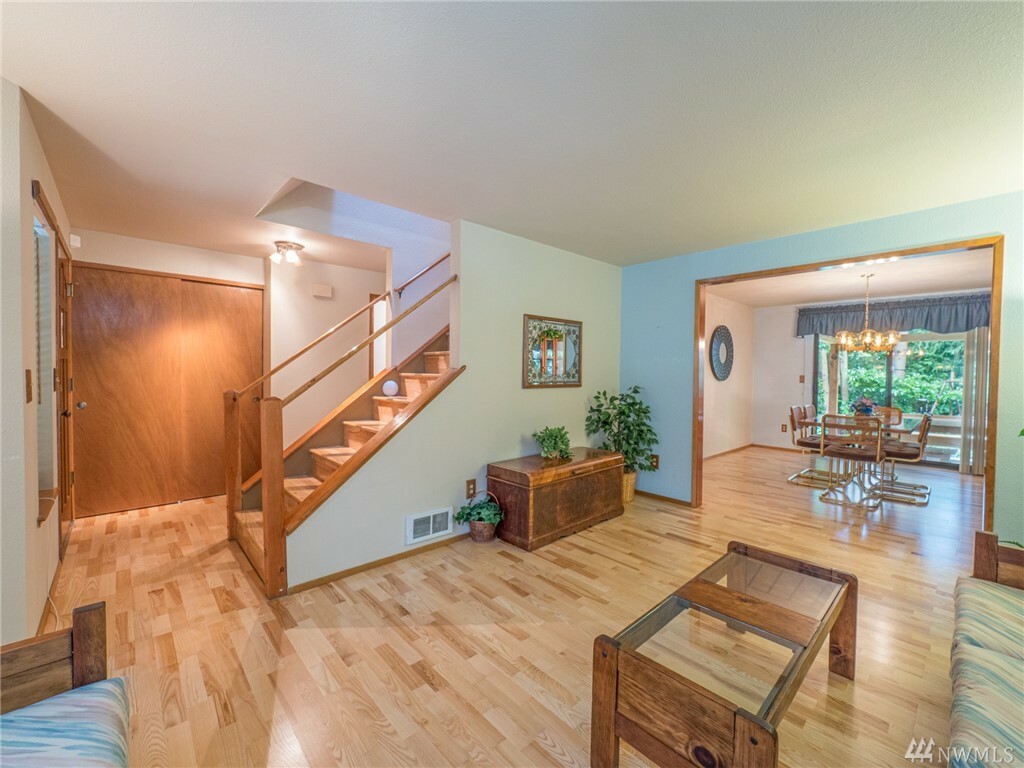 Property Photo: 5826 143rd St SW WA 98026