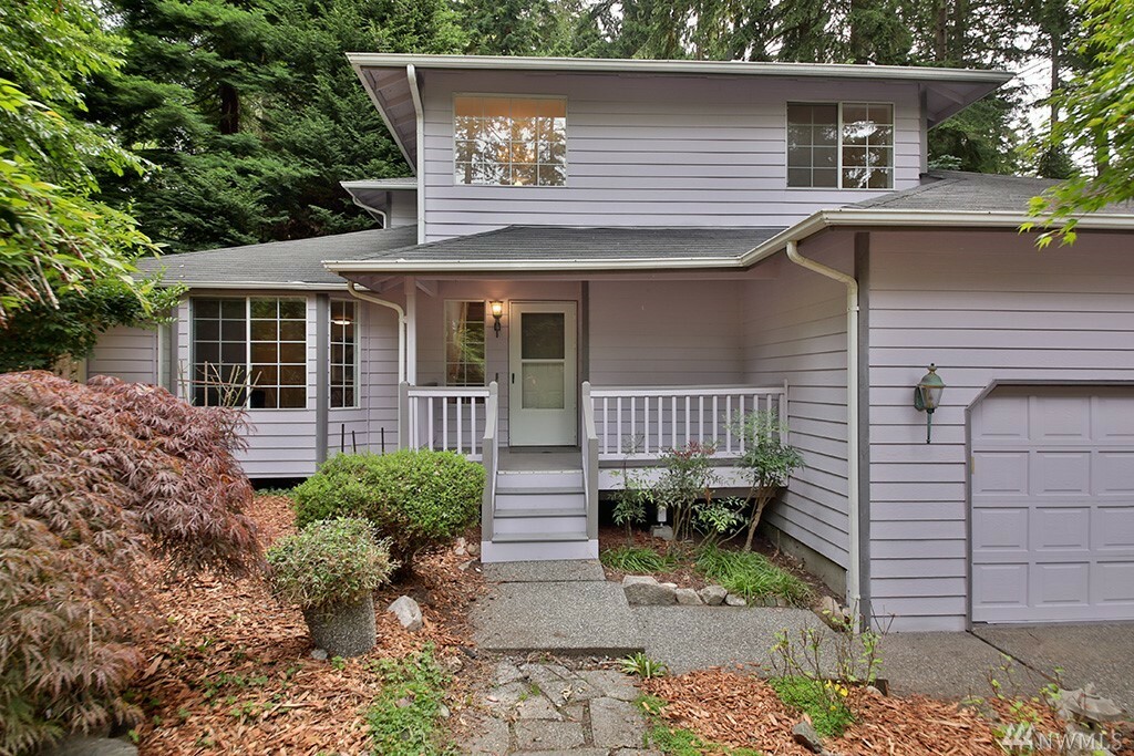 Property Photo:  3707 Emmet Place  WA 98260 