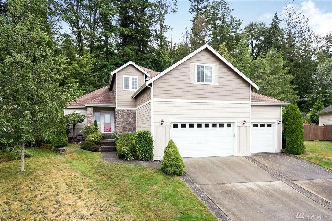 Property Photo: 4420 Marionberry Ct WA 98229