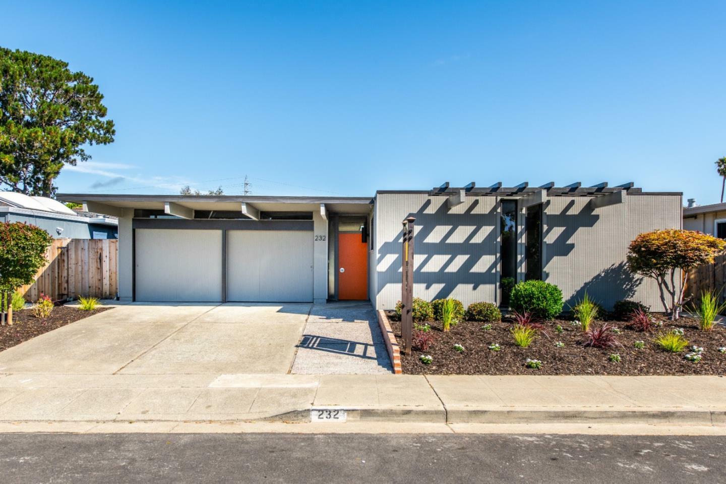 Property Photo:  232 Sandpiper Court  CA 94404 