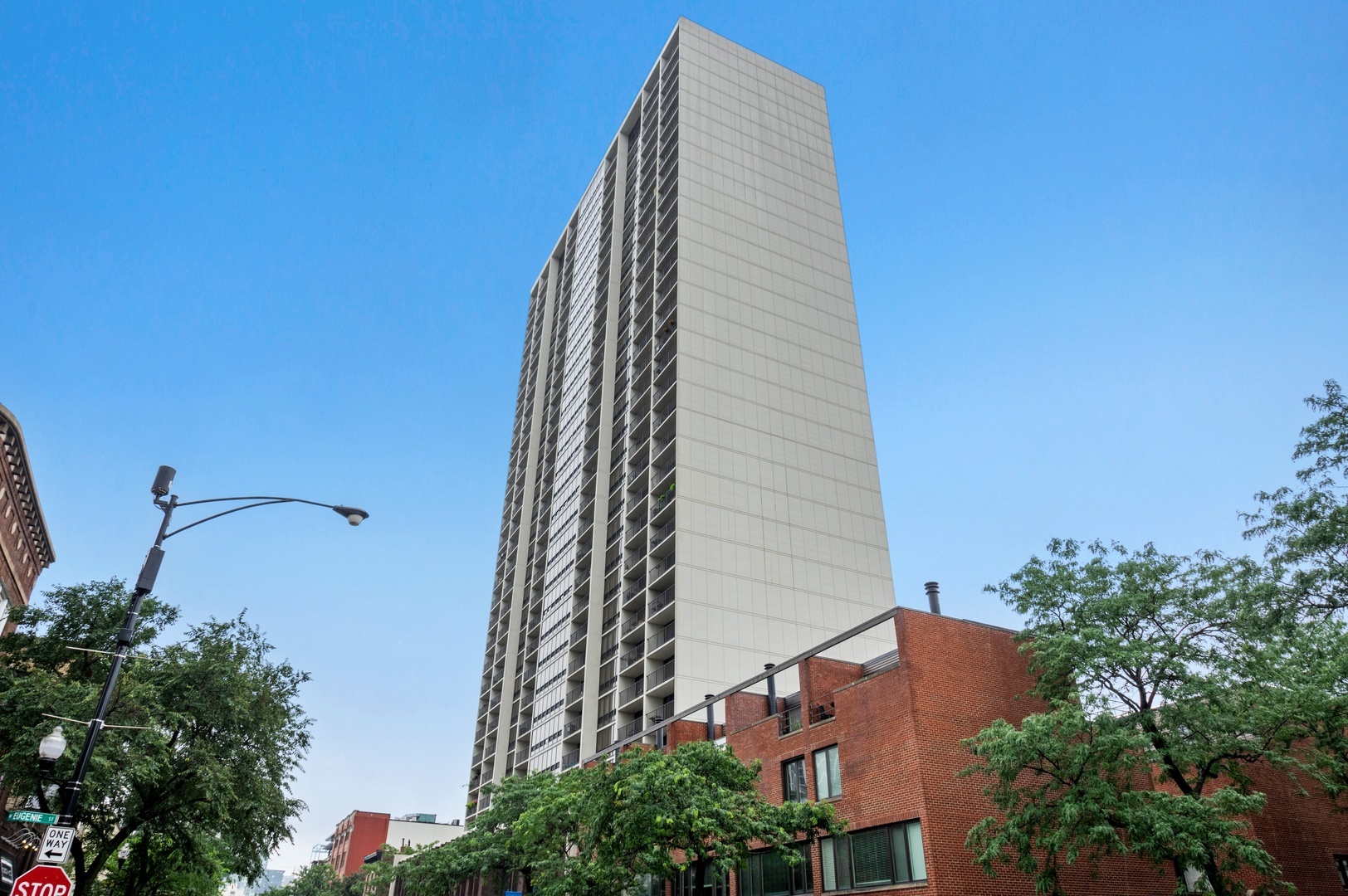 Property Photo:  1636 North Wells Street 411  IL 60614 