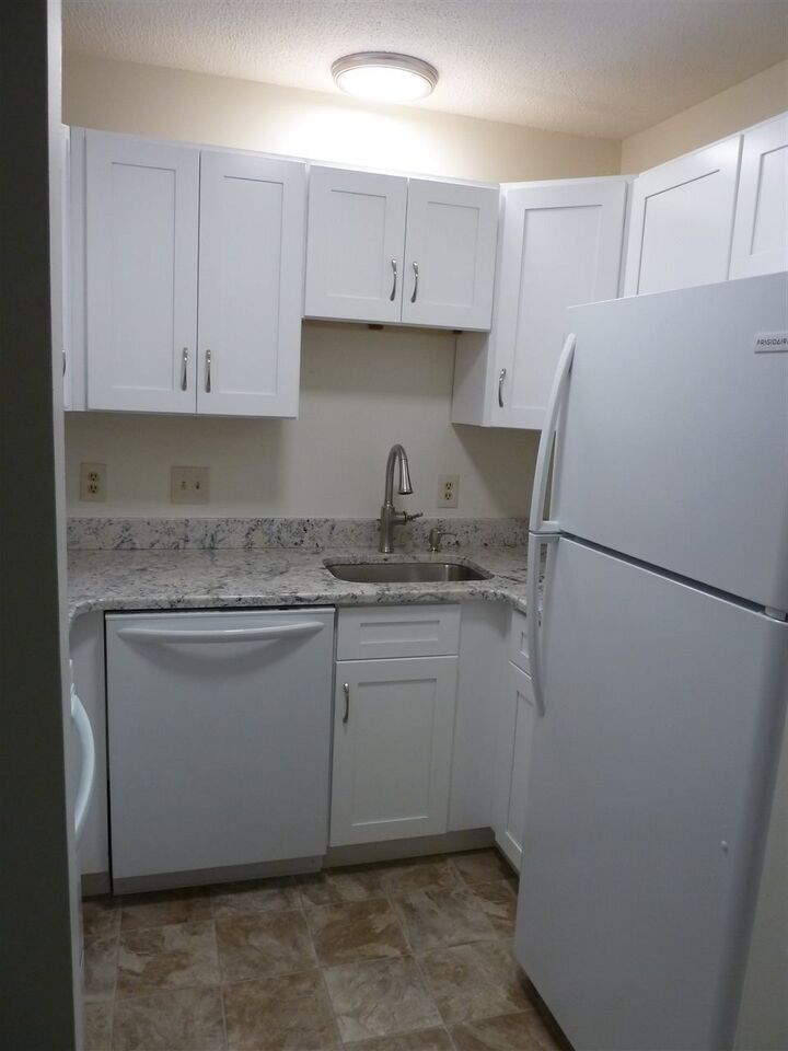 Property Photo:  4 Autumn Leaf Drive U15  NH 03060 