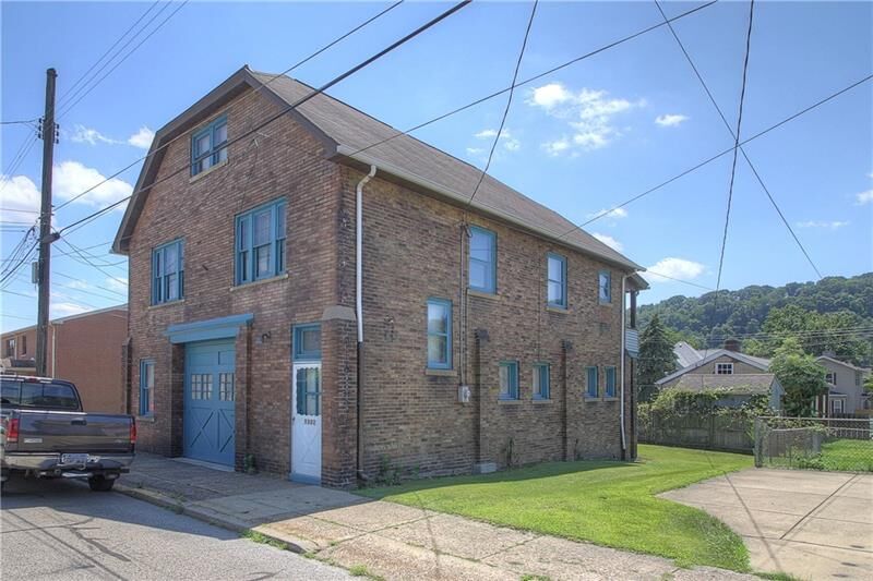 Property Photo: 1322 6th Ave PA 15066