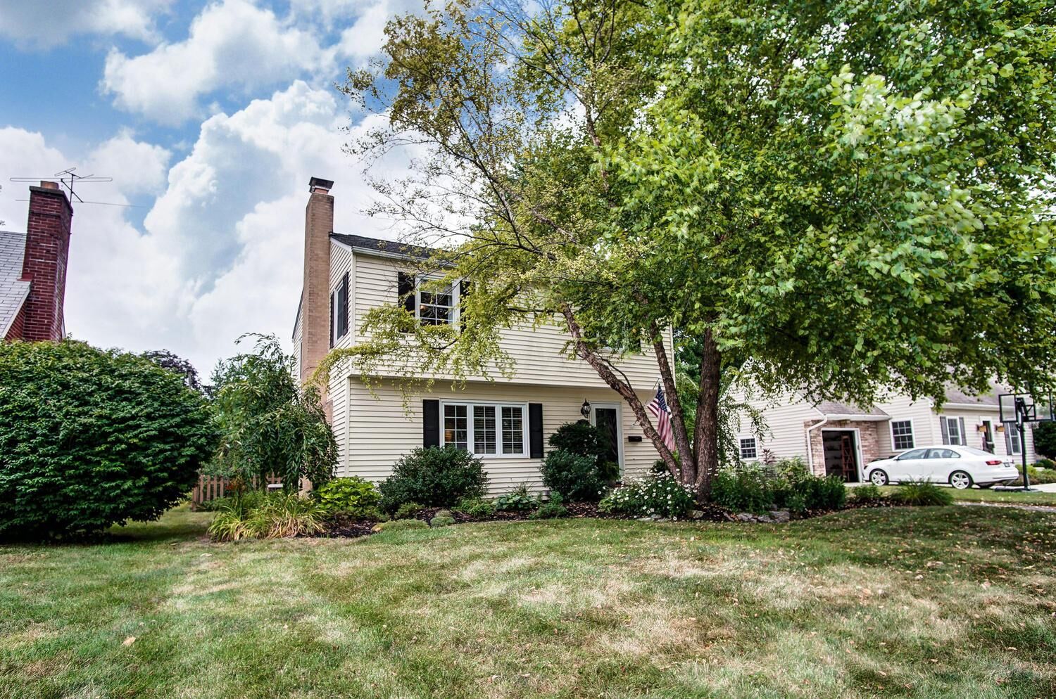 Property Photo:  2617 Westmont Boulevard  OH 43221 