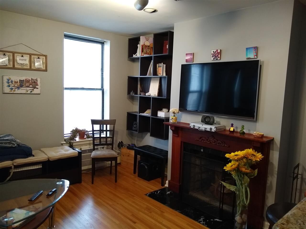 Property Photo:  80 Bloomfield St 4D  NJ 07030 