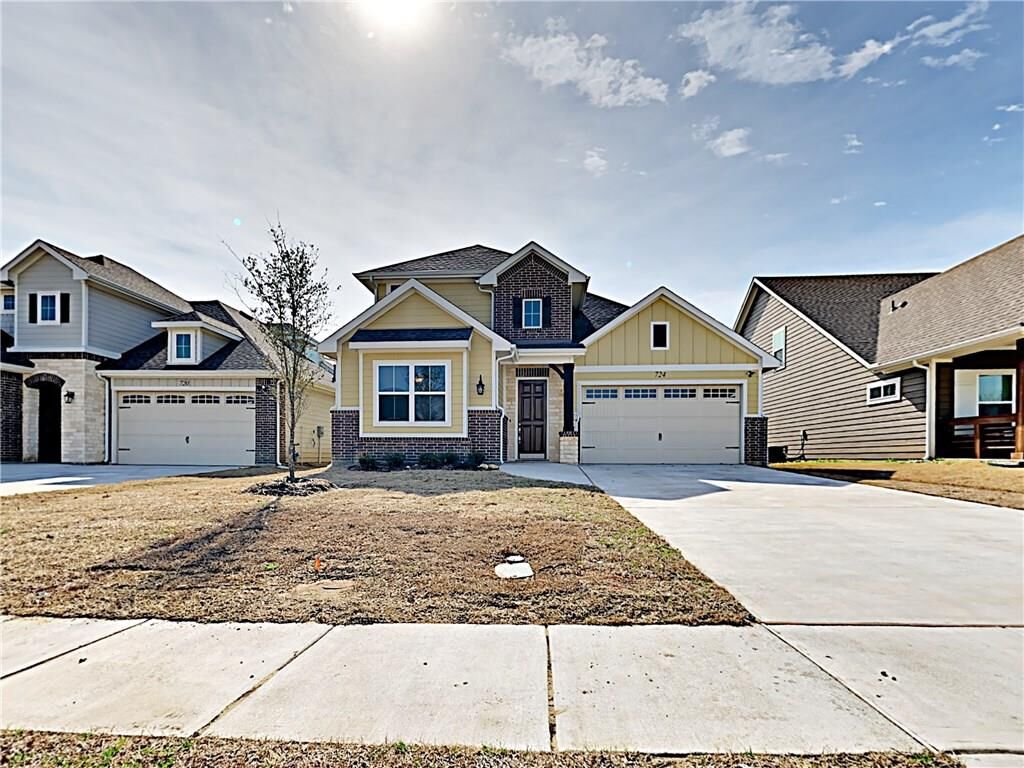 Property Photo: 724 Mulberry Court TX 75009