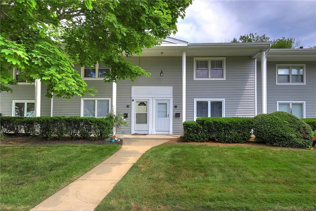 Property Photo: 33 Carriage Path North CT 06460