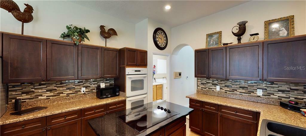 Property Photo:  1344 Cornerstone Court  FL 32835 