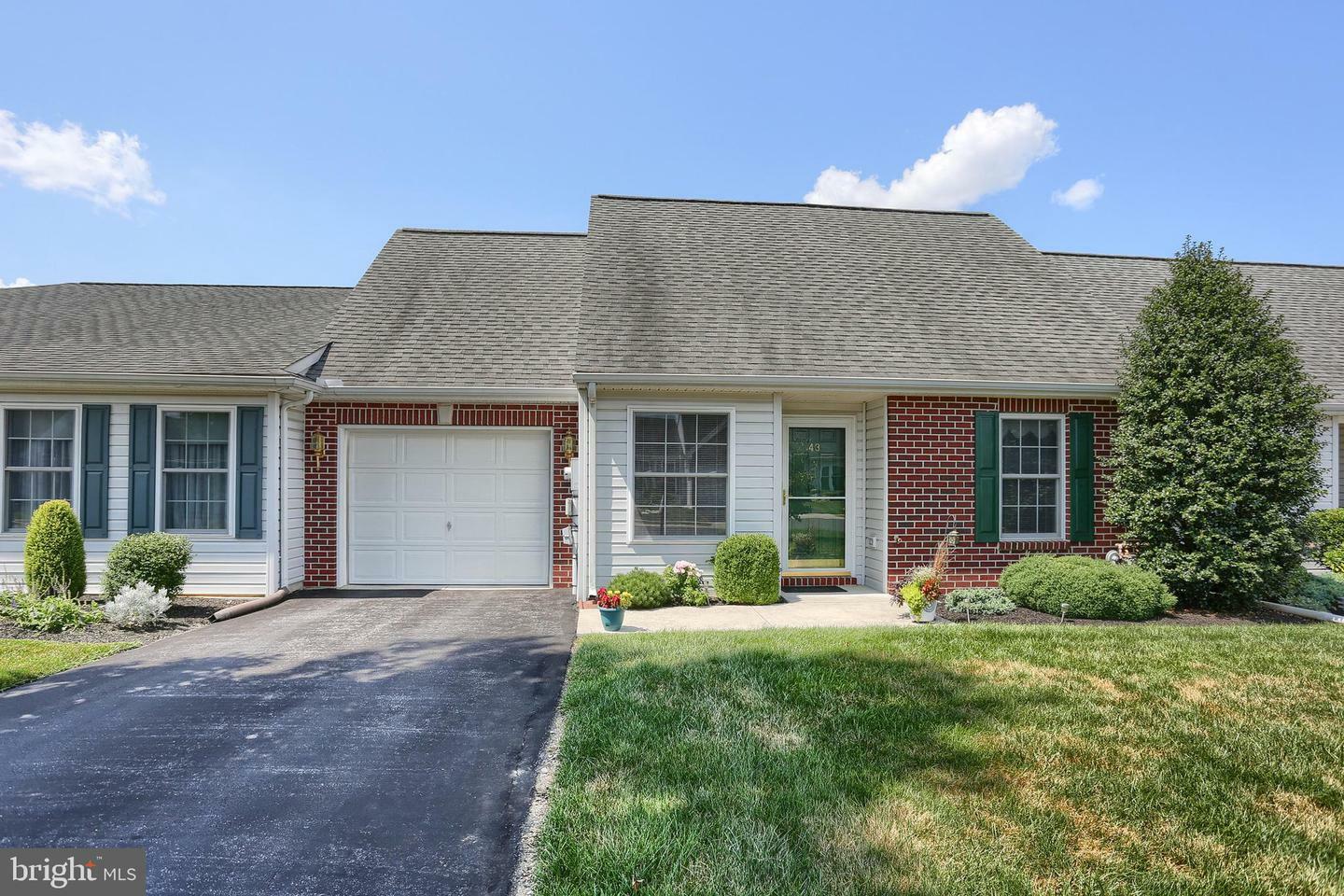 Property Photo:  43 Ridgeway Drive  PA 17050 