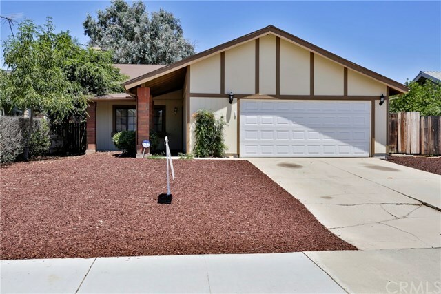 Property Photo:  25880 White Wood Circle  CA 92553 