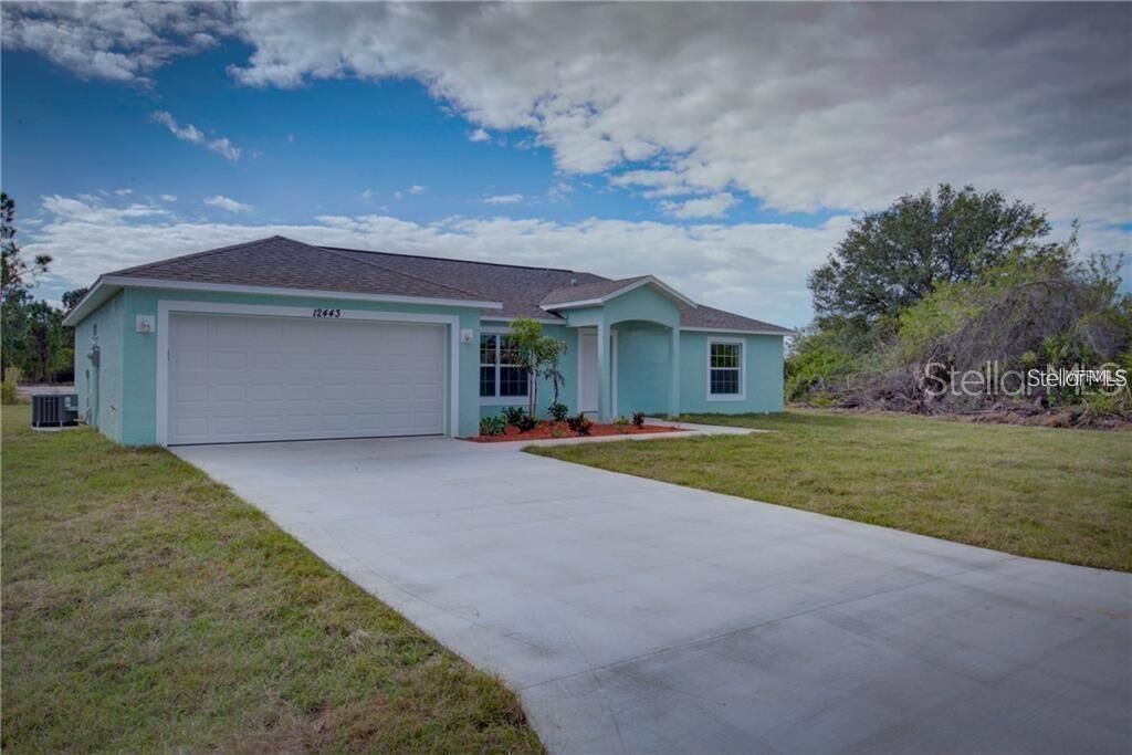 Property Photo:  12050 Clarendon Avenue  FL 33981 