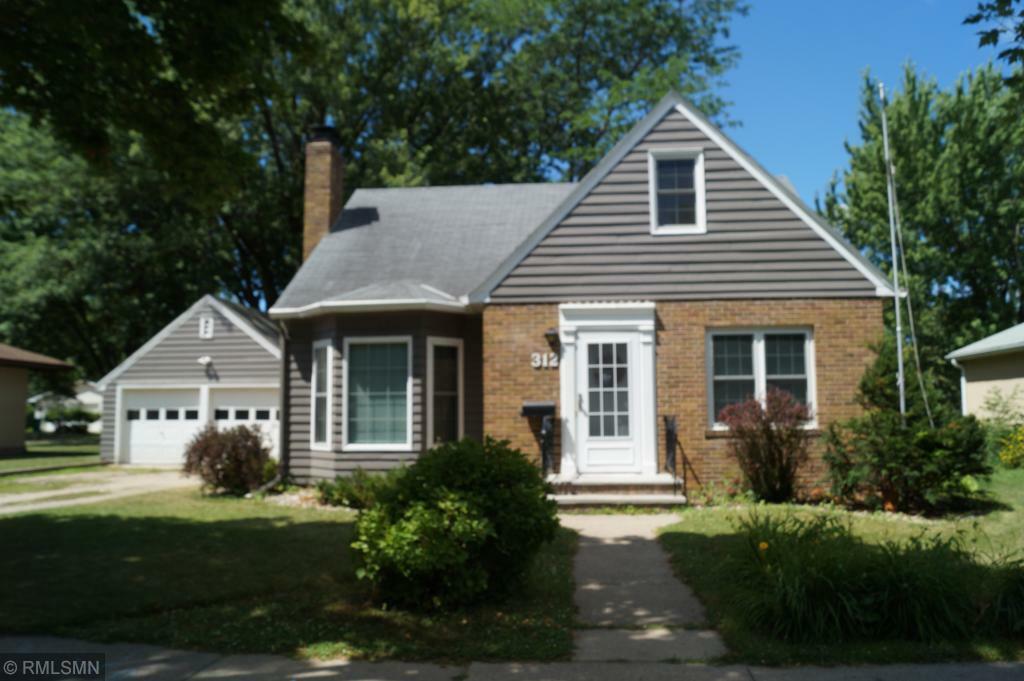 Property Photo:  312 S Ramsey Avenue  MN 55355 