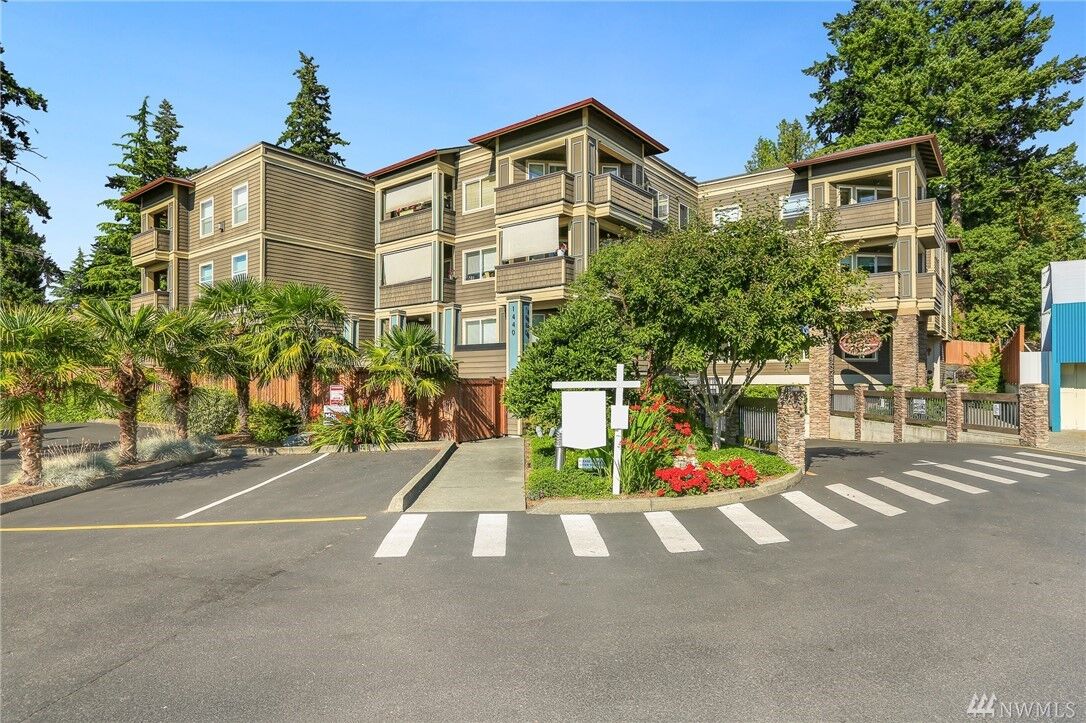 Property Photo:  1440 NW Richmond Beach Rd 304  WA 98177 