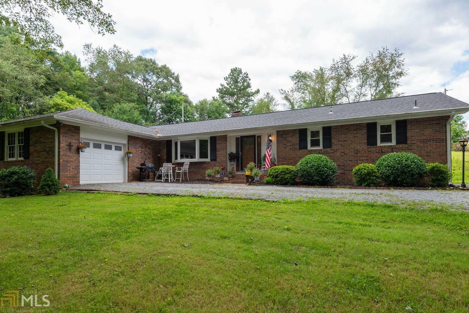 Property Photo:  2221 Lower Cartecay  GA 30536 