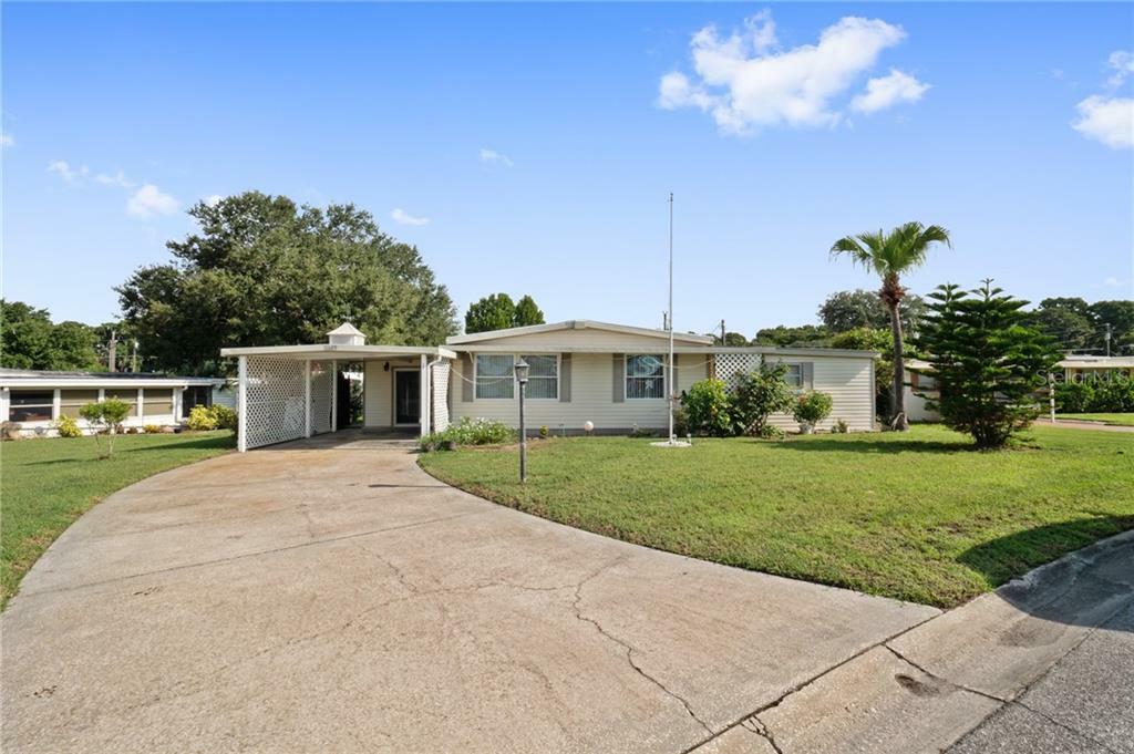 Property Photo:  11609 Hickory Lane  FL 32778 