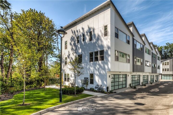 Property Photo:  6659 137th Place SE 9C-2  WA 98059 