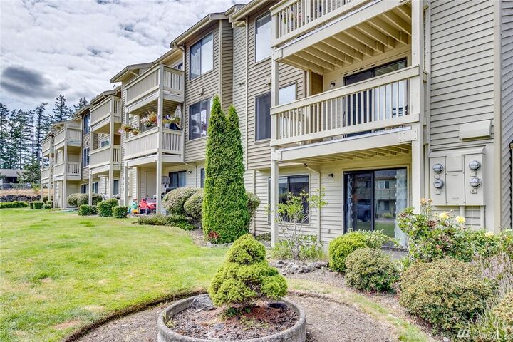 1760 W Sunn Fjord Lane F-101  Bremerton WA 98312 photo