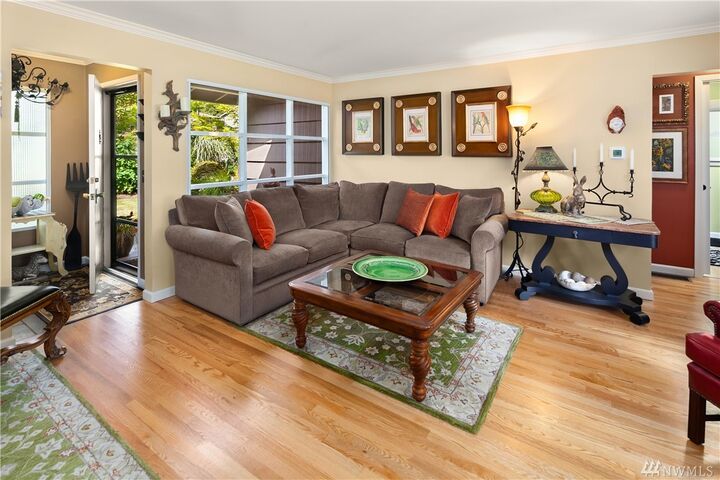 Property Photo: 12065 NE 100th St WA 98033