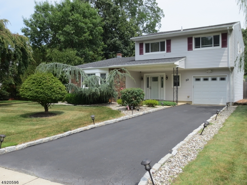 Property Photo: 10 Dunston Dr NJ 08816