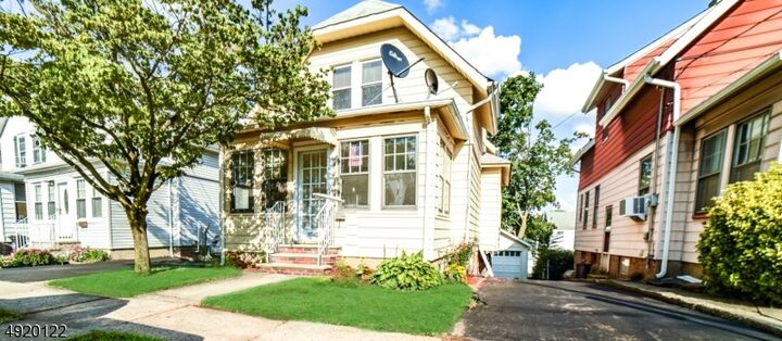 426 De Witt Ave  Belleville Twp. NJ 07109 photo