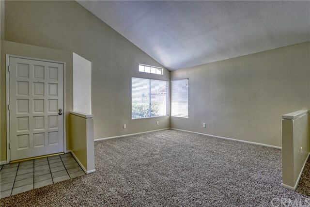 Property Photo:  16500 Kiwi Way  CA 92530 