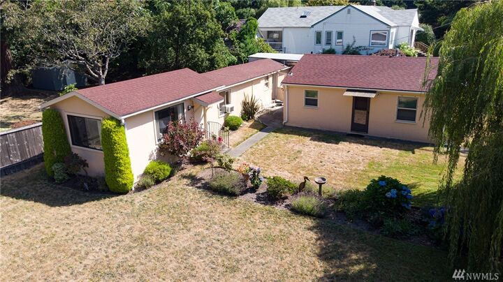 14802 Greenwood Ave N  Shoreline WA 98133 photo