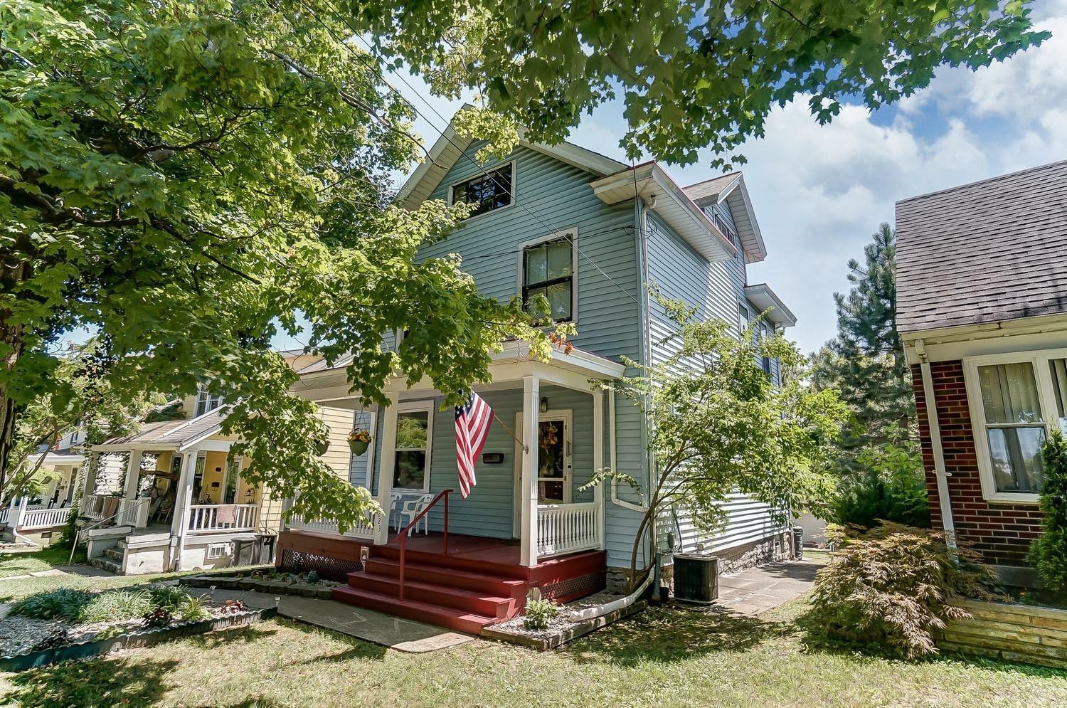 Property Photo: 3223 Wardall Avenue OH 45211