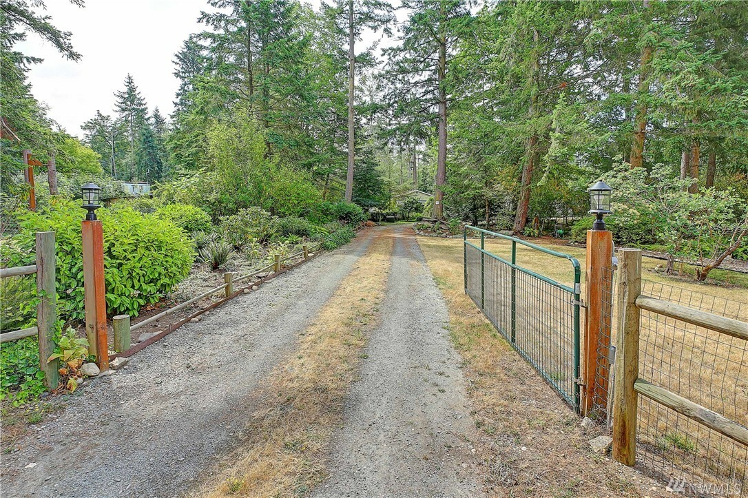 Property Photo:  114 E Dry Lake Rd  WA 98282 