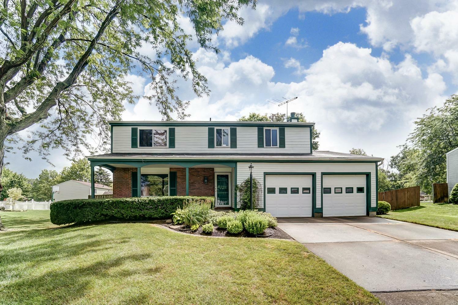 Property Photo:  6811 Fallen Oaks Drive  OH 45040 