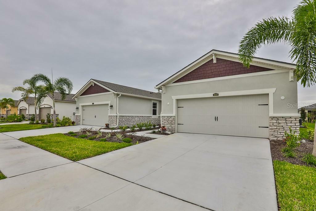 Property Photo:  10309 Planer Picket Drive 298  FL 33569 