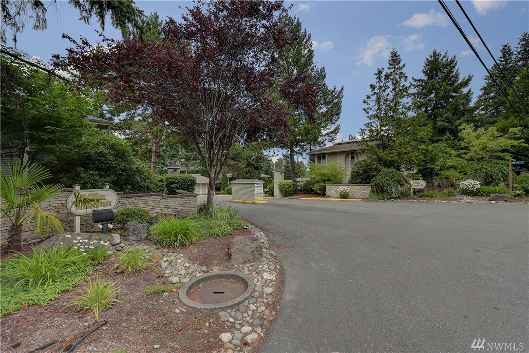 Property Photo:  17208 NE 45th St 67  WA 98052 