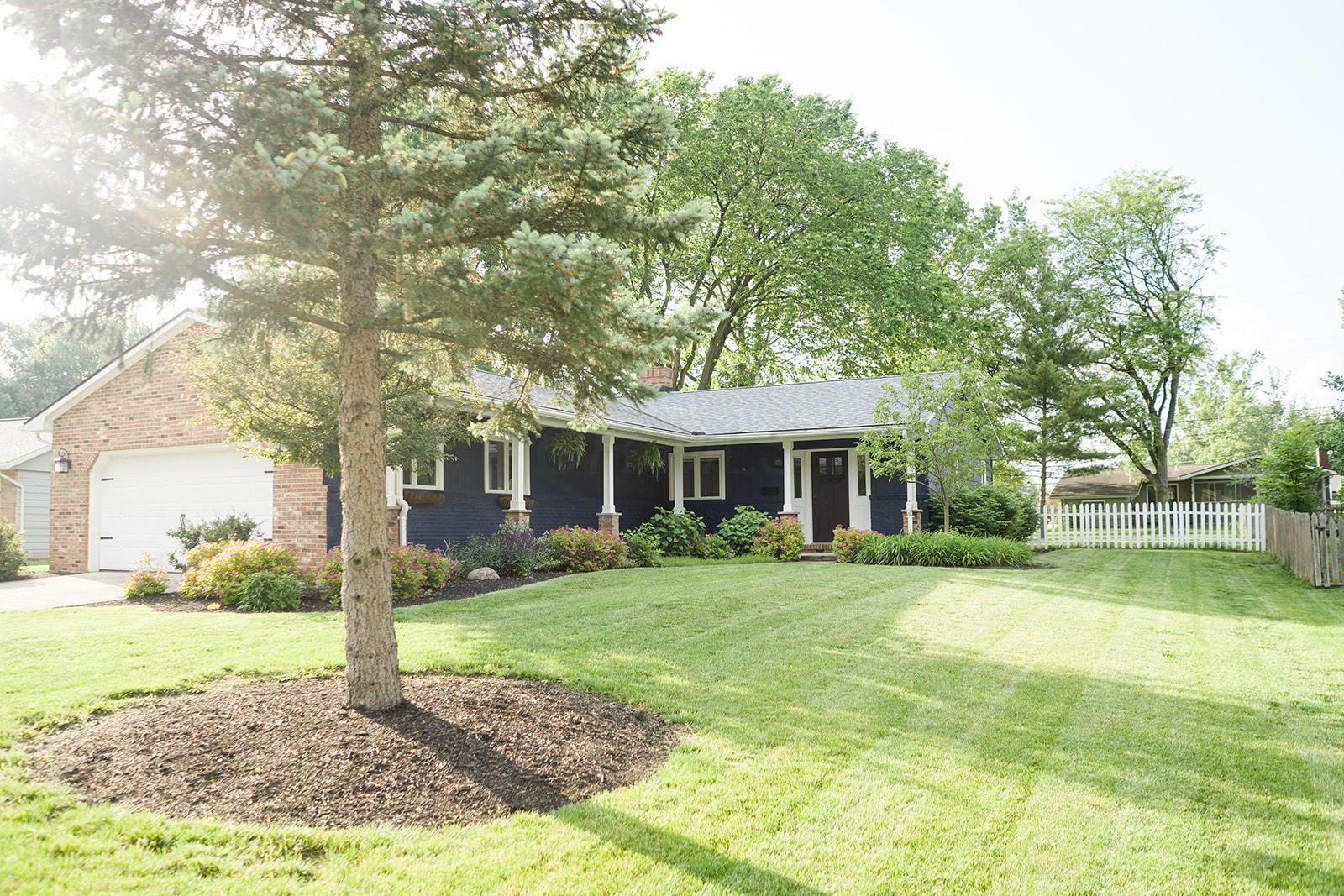 Property Photo:  1048 Van Kirk Drive  OH 43040 