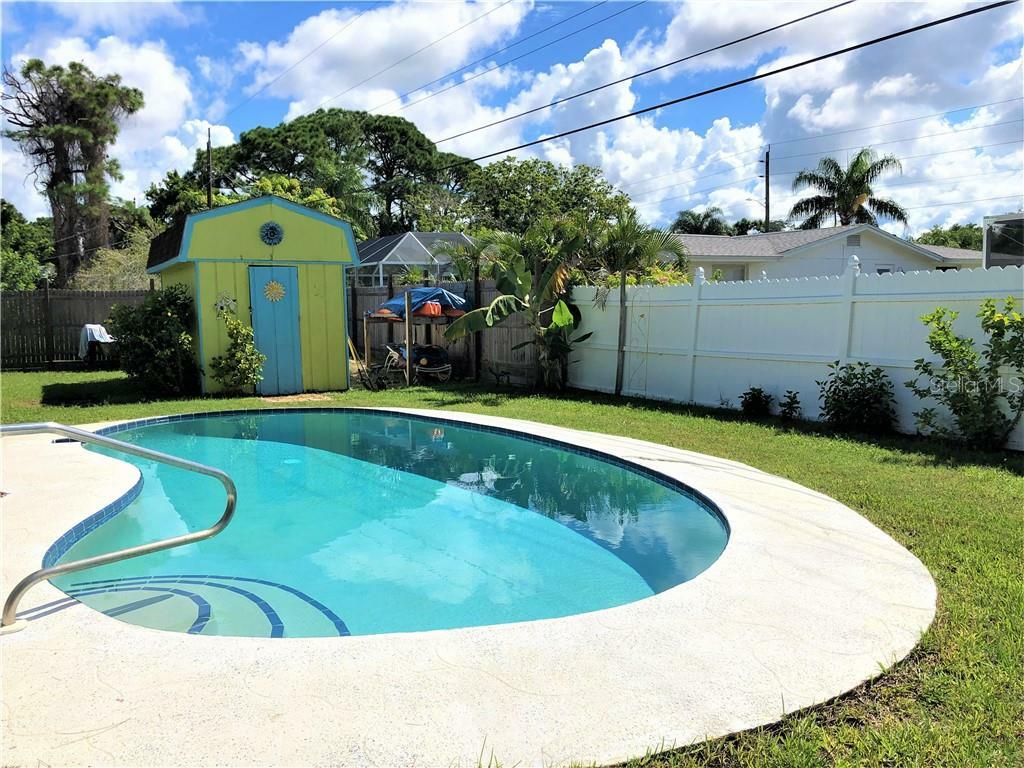 Property Photo:  991 Kimball Road  FL 34293 