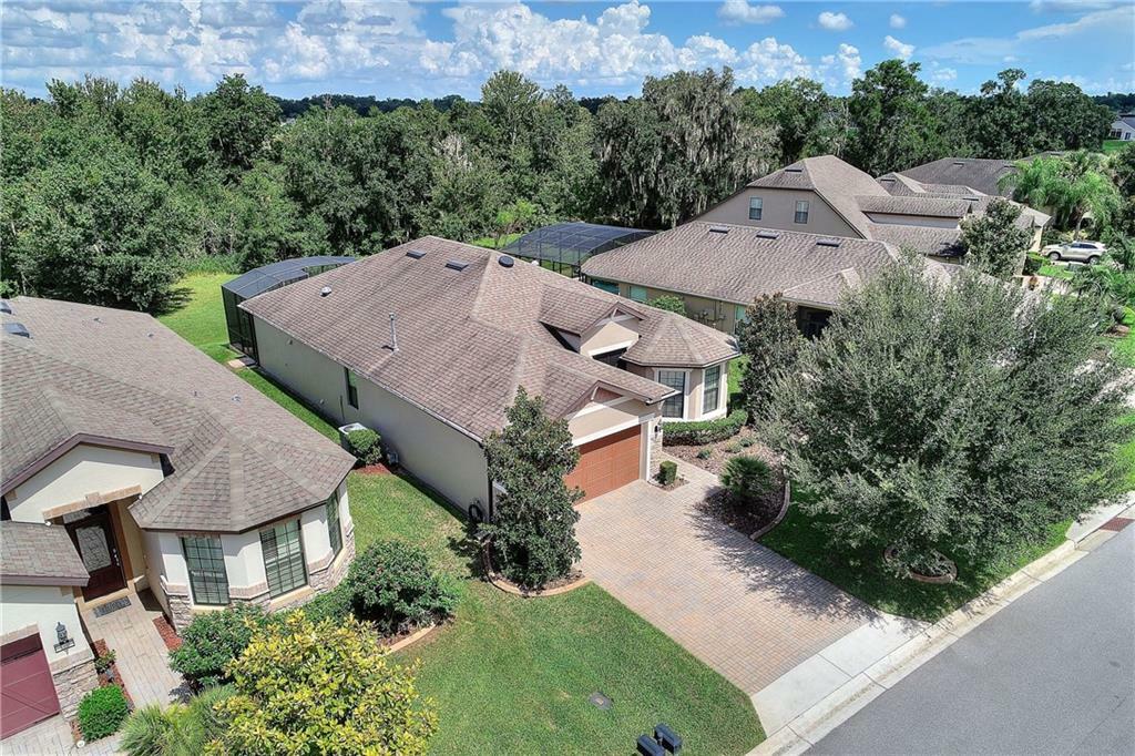 Property Photo:  174 Magellan Court  FL 33837 