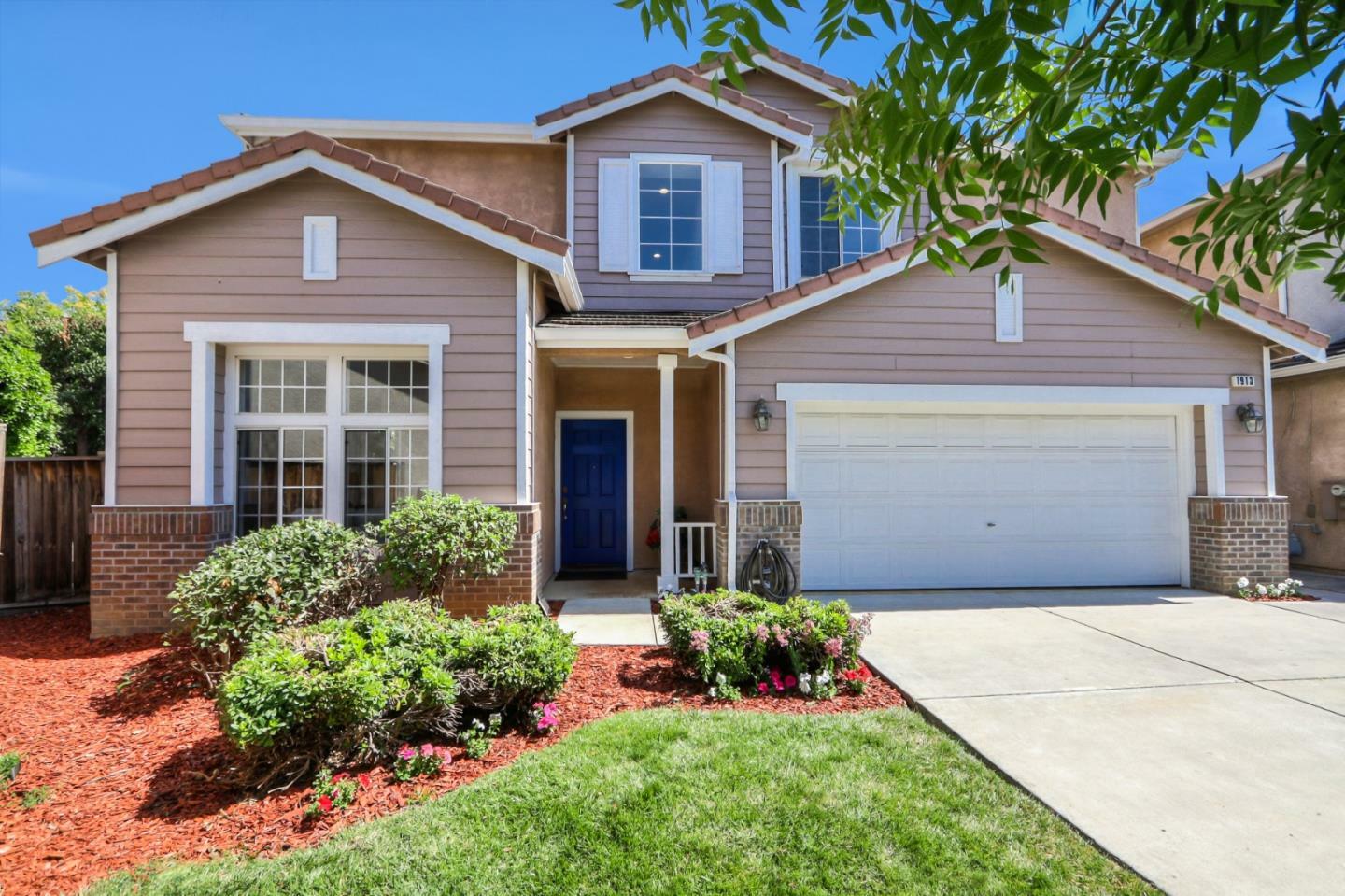 Property Photo: 1913 Fumia Place CA 95131