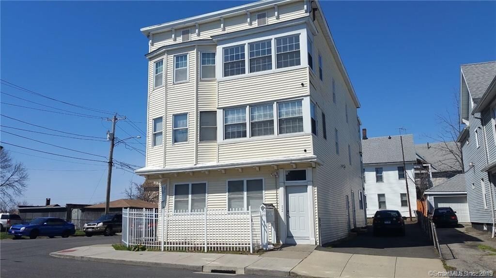 Property Photo:  98 Orland Street 2F  CT 06605 